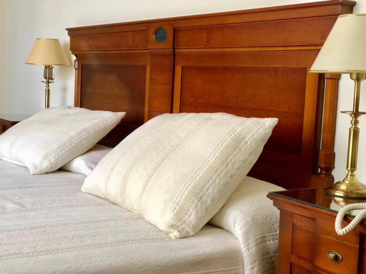 Hotel Rey Chindasvinto 코바루비아스 외부 사진