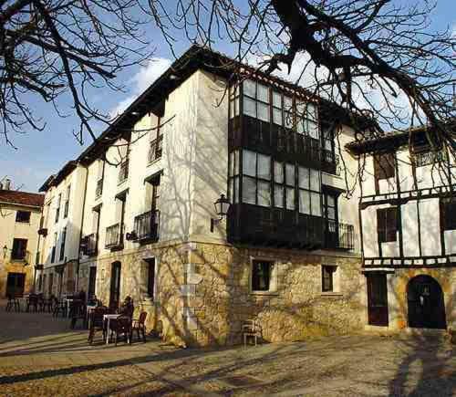 Hotel Rey Chindasvinto 코바루비아스 외부 사진